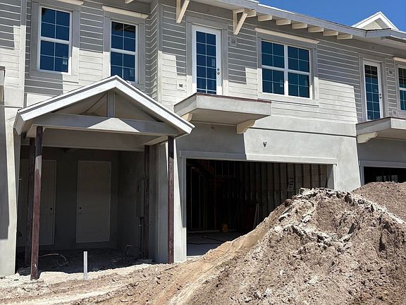 2nd image of 125 Water Pointe Place Place #28