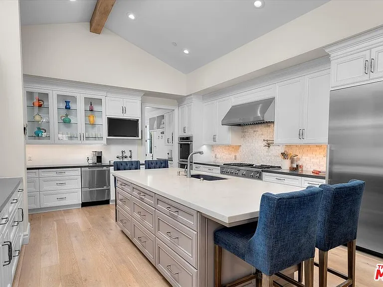 809 Leonard Rd — Photo 22