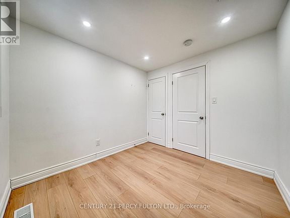 2nd image of 194 Kennedy Rd