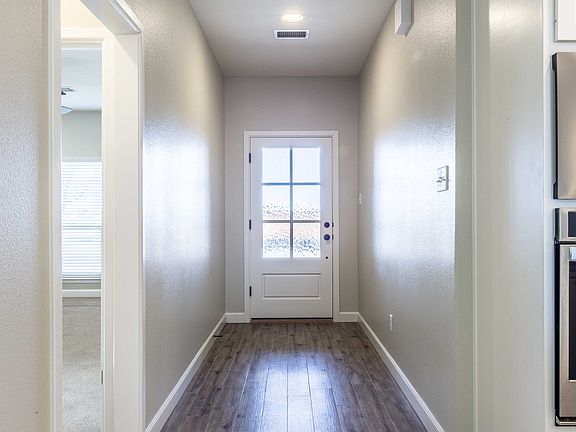 4th image of 6011 Lampasas Dr