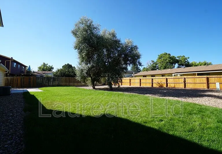 1155 Fern St — Photo 18