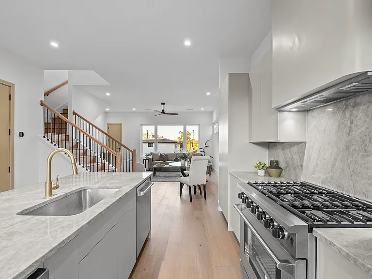 1514 Holly Ave #1514 — Photo 9