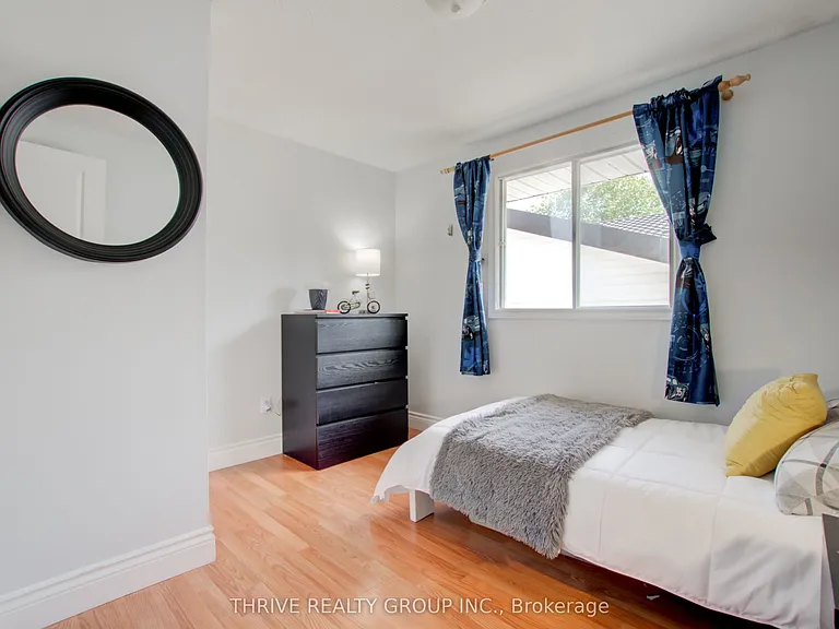 118 Sandalwood Cres — Photo 8