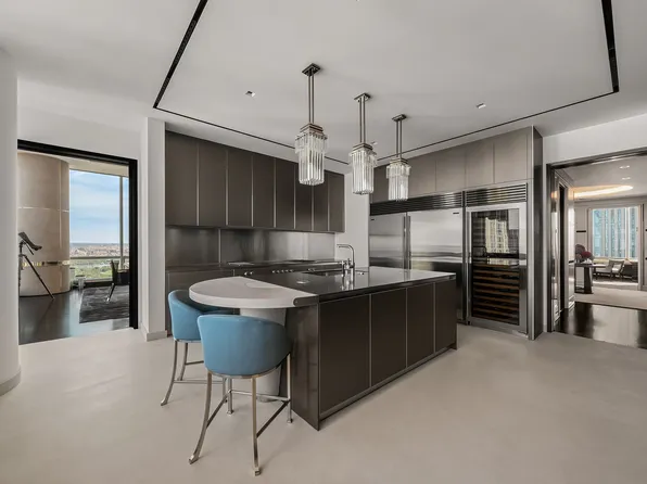 157 West 57th Street 64 image 3 of 7