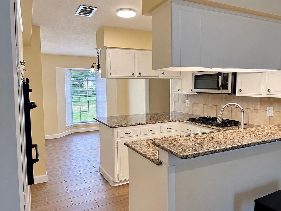 2nd image of 14702 Leming Ct