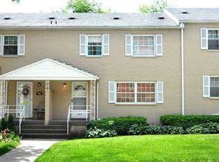 484 Browns Ln, Pittsburgh, PA 15237