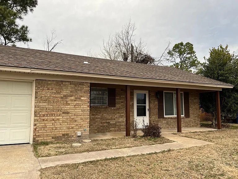 9405 Enid St — Photo 37