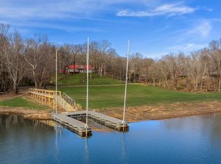 90 Bluff Point Ln, Waverly, TN 37185