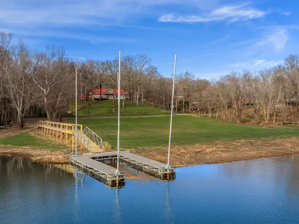 90 Bluff Point Ln, Waverly, TN 37185