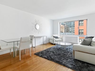 555 W 23rd St APT N6N, New York, NY, 10011