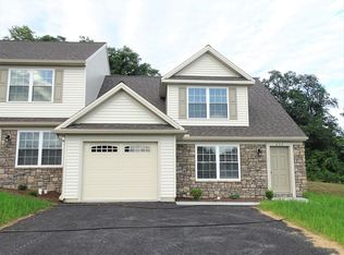 432 Masonic Dr, Elizabethtown, PA 17022