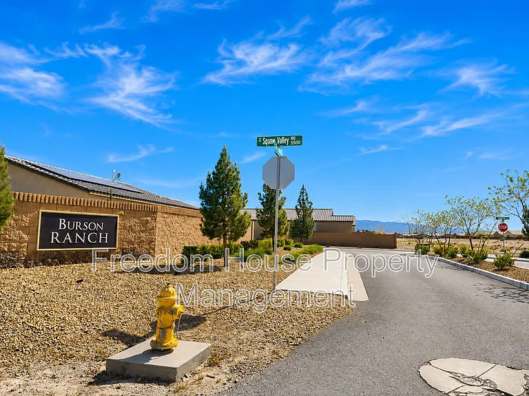 3575 E Wallowa Dr — Photo 4