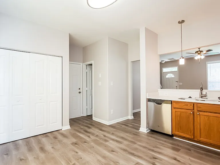 2643 Oasis Ln — Photo 5
