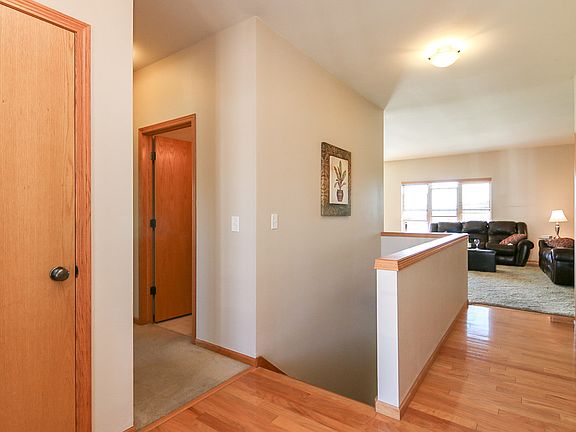 4th image of 9449 Briar Haven Dr