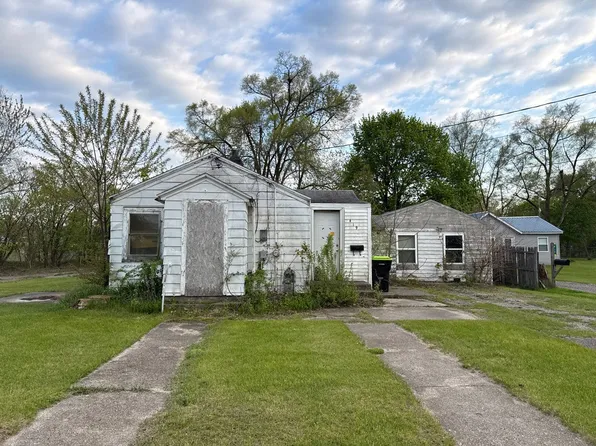 419 E Market St, Greenville, MI 48838