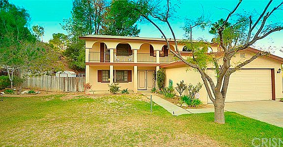 2nd image of 26209 Larkhaven Pl
