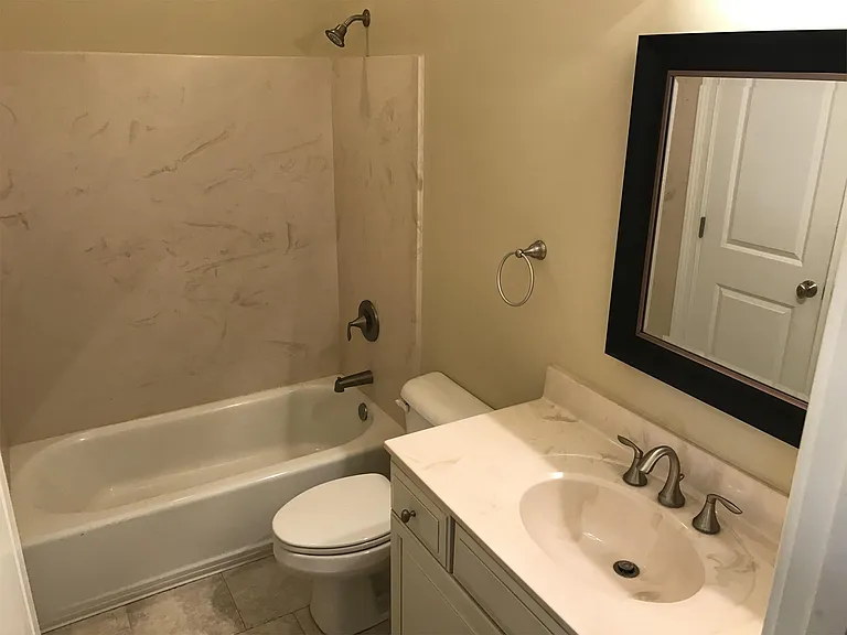 425 E McDonough St #104 — Photo 13