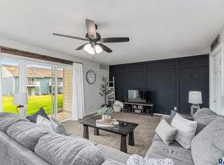 7109 W 56th St APT 25, Sioux Falls, SD 57106