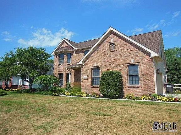4th image of 6425 Muirfield Dr