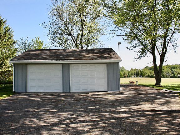 2 new garage doors