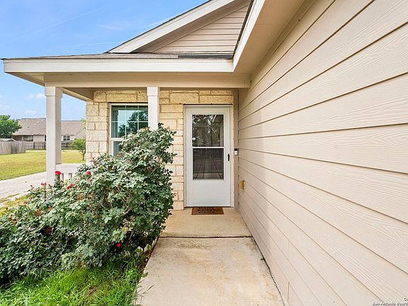 4th image of 6023 MIDCROWN DR