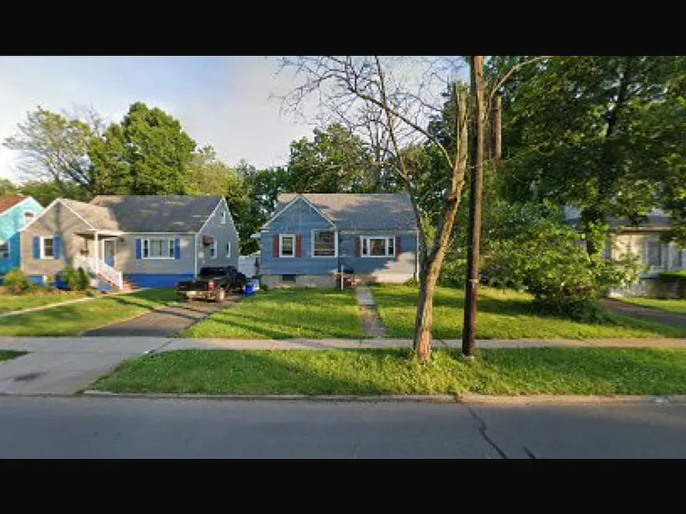 1st image of 327 W 3rd Ave #1