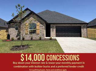1810 Farmer St, Pea Ridge, AR 72751