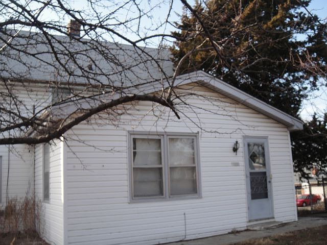 1st image of 2307 Lawrence Ave