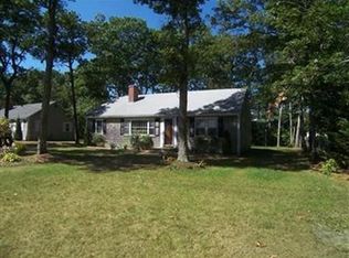 41 Mizzentop Ln, Centerville, MA 02632