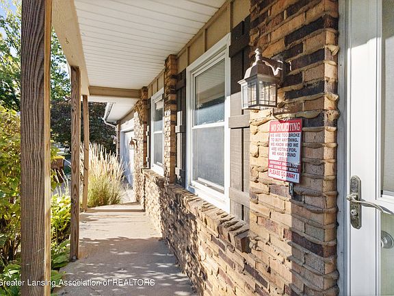 3rd image of 1004 Old Erin Way