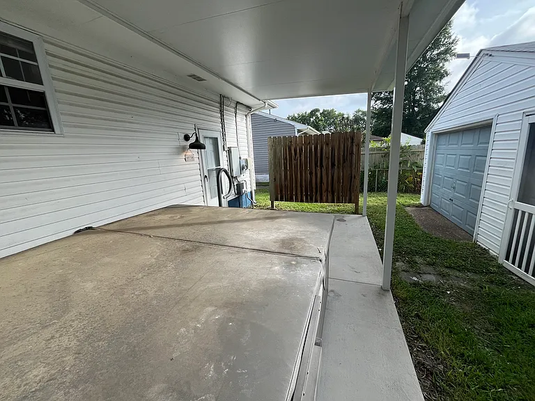 709 Brinson Arch — Photo 10