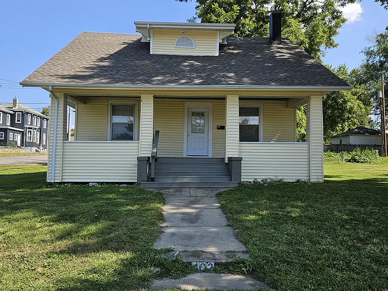 402 S Adams St — Photo 33