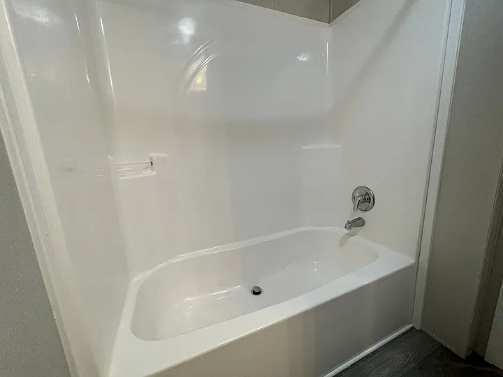 38000 Le Chateau Blvd #124 — Photo 17