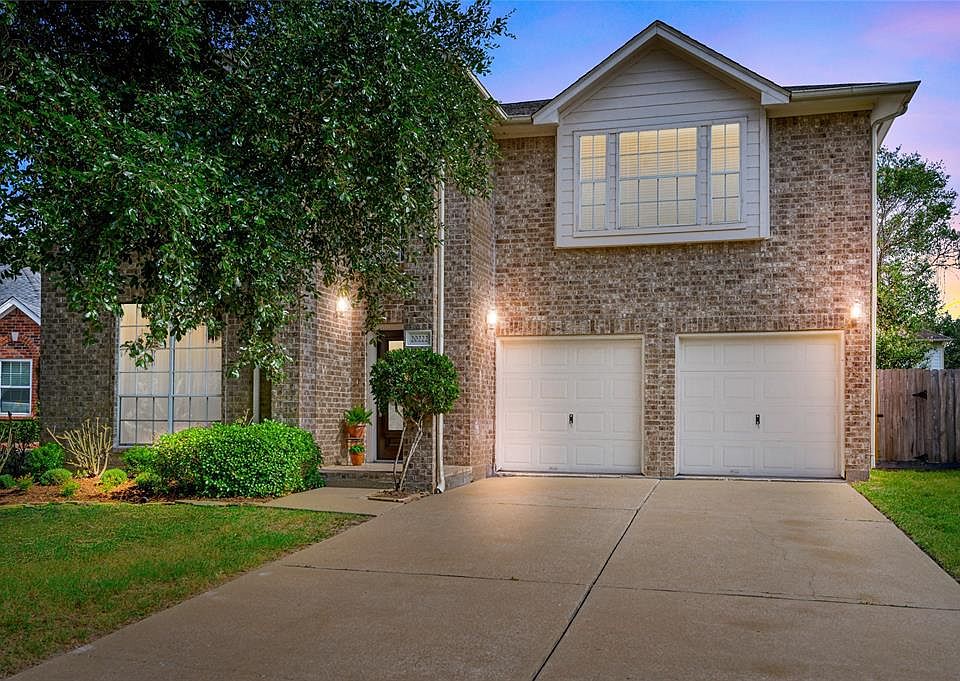 1st image of 20222 Black Canyon Dr