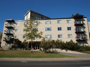 9730 Bellamy Hl NW, Edmonton, AB