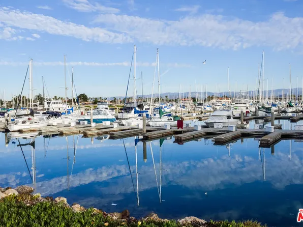 1901 S Victoria Ave Unit 201, Oxnard, CA 93035