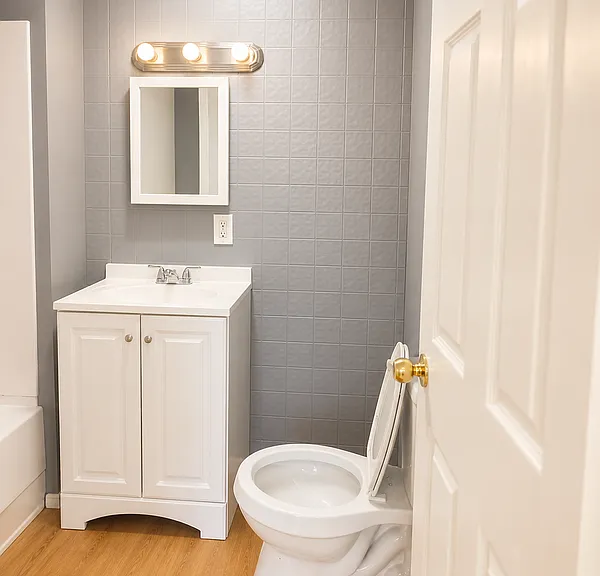 65 N Lake Ave #1 — Photo 3