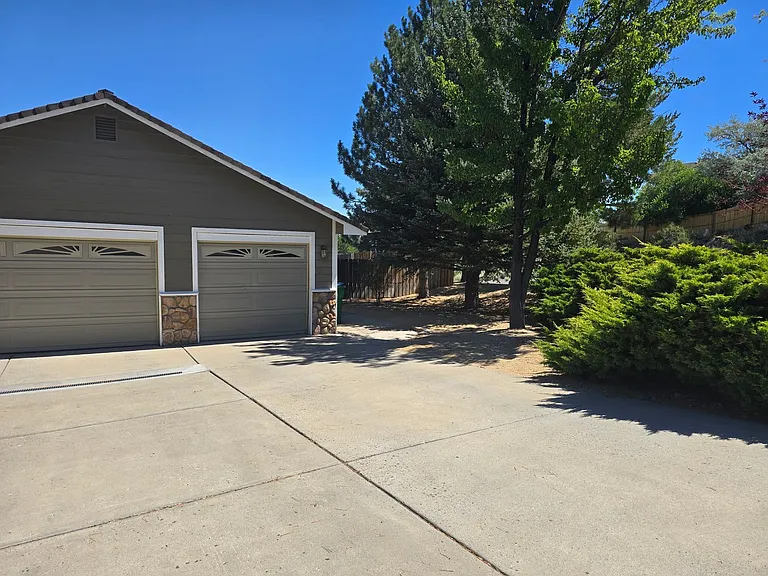3525 Ashfork Dr — Photo 3