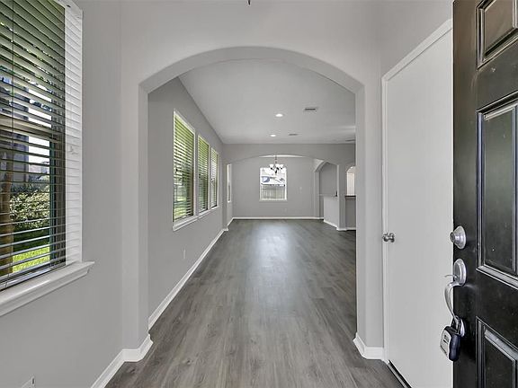 4th image of 12942 Iris Garden Ln