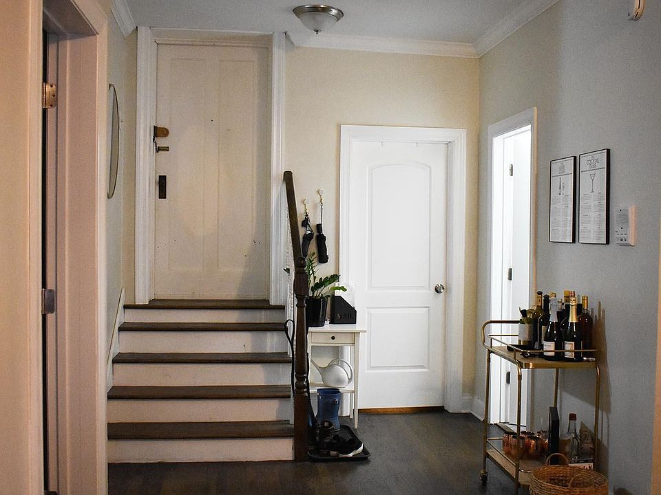 2nd image of 3815-17 Greenview Avenue Gdn