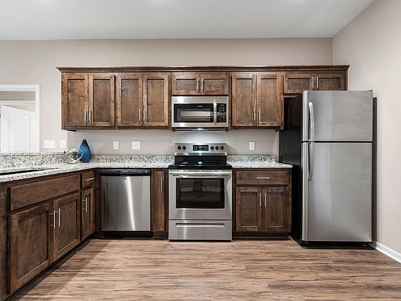 5th image of 1513 Sycamore Dr #5192857