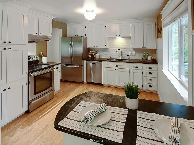 9209 NE 183rd St — Photo 6
