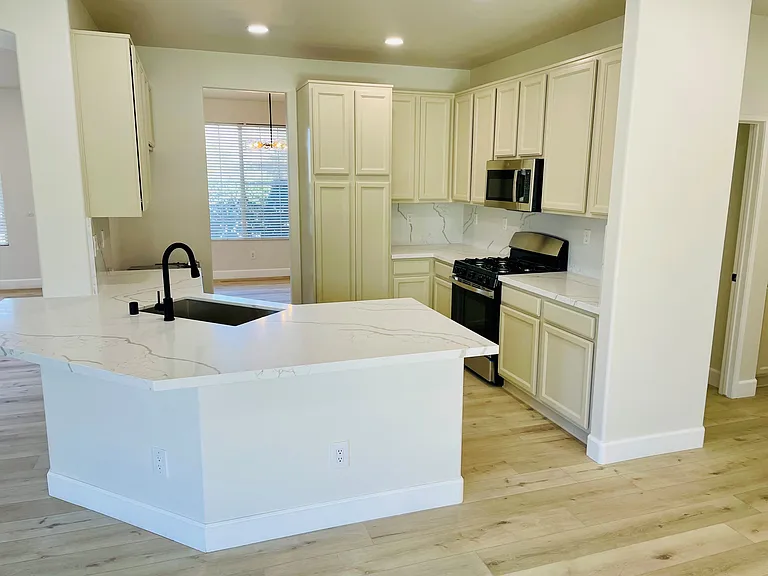 3624 Springridge Way — Photo 8
