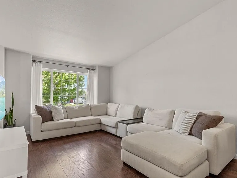 9706 N Ptarmigan Dr — Photo 2