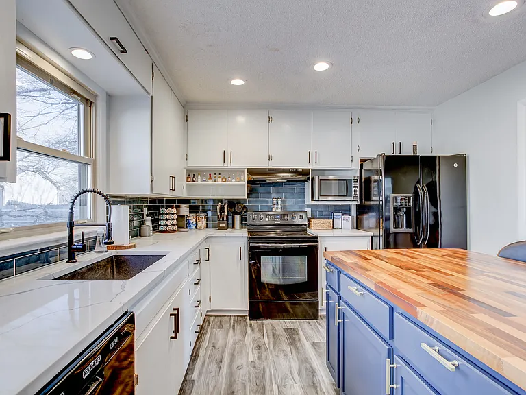 1734 S Lark Ln — Photo 11