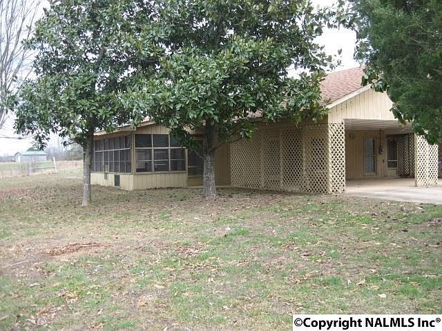 2nd image of 20596 Tucker Rd