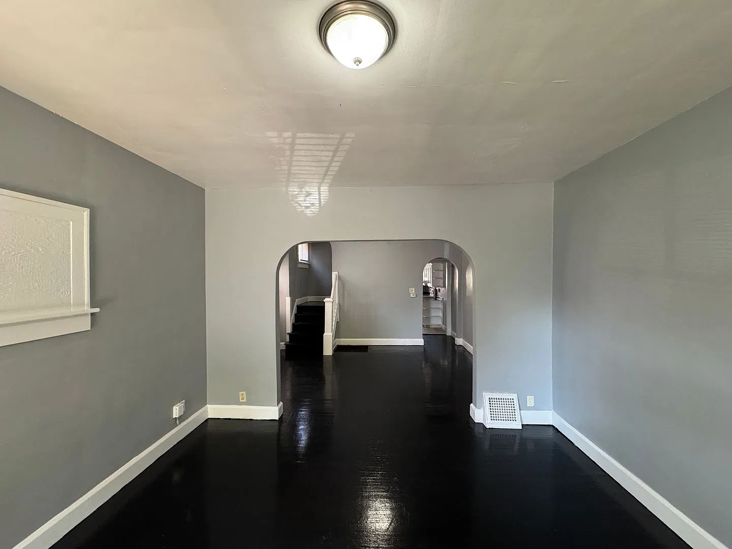 Bates-Hendricks Duplex 3 Bedroom 1 Bath — Photo 3