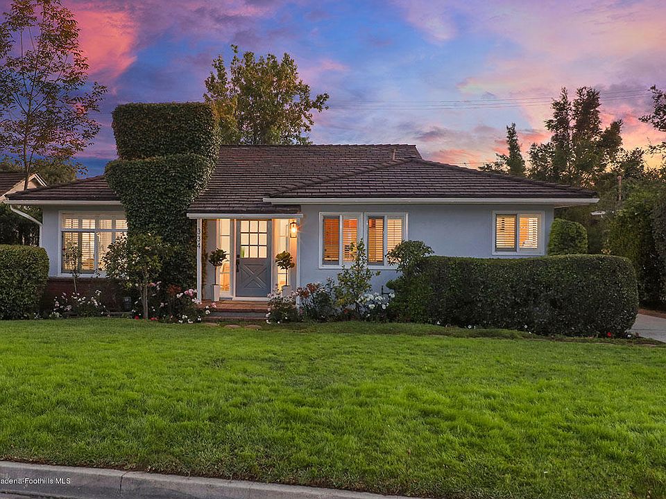 1st image of 334 Knight Way