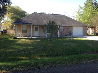 2472 Saint Simon Dr, Donaldsonville, LA 70346