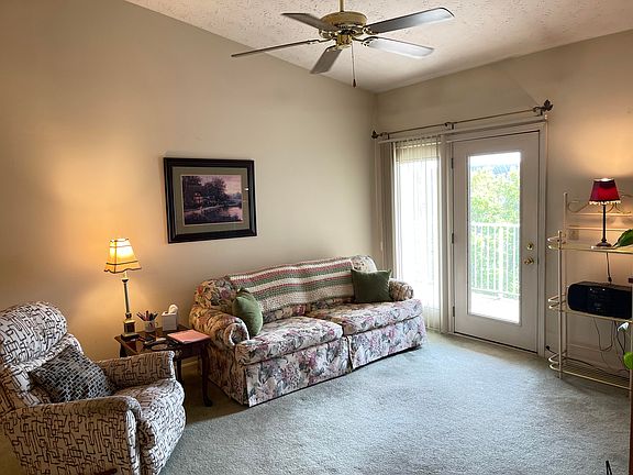 3rd image of 145 Dale Hollow Dr APT 11